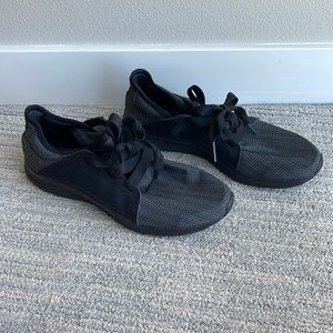 Adidas edge lux running show. Size 10